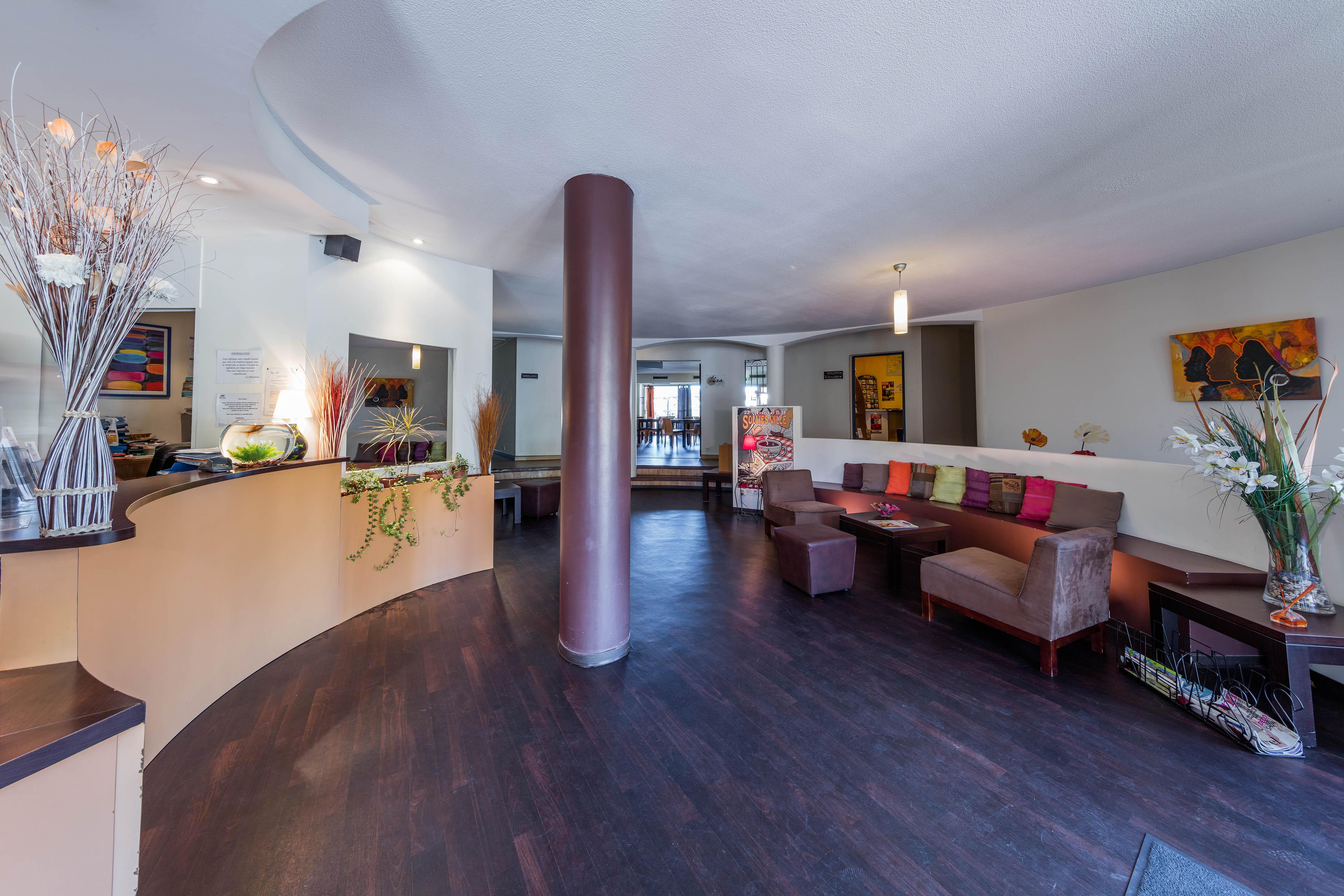 Noemys Toulon La Valette - Hotel Restaurant Avec Piscine 외부 사진