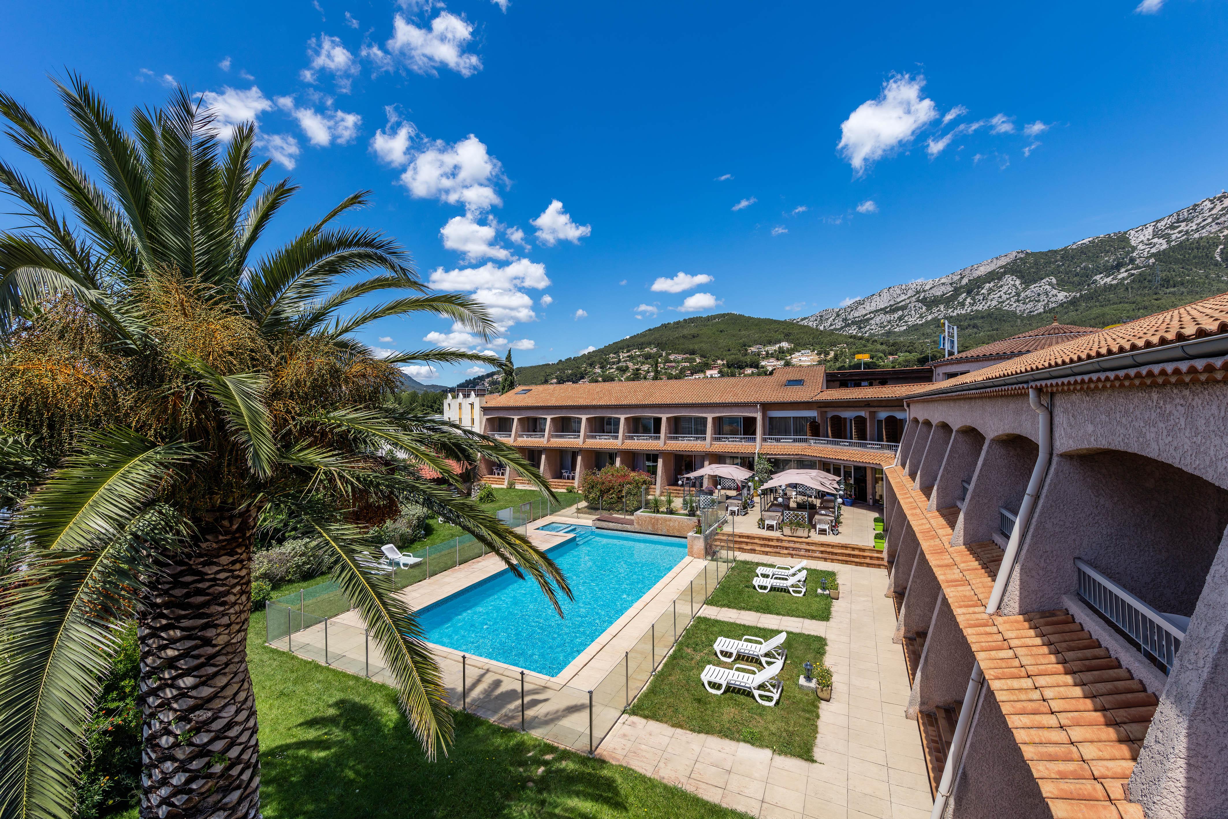 Noemys Toulon La Valette - Hotel Restaurant Avec Piscine 외부 사진