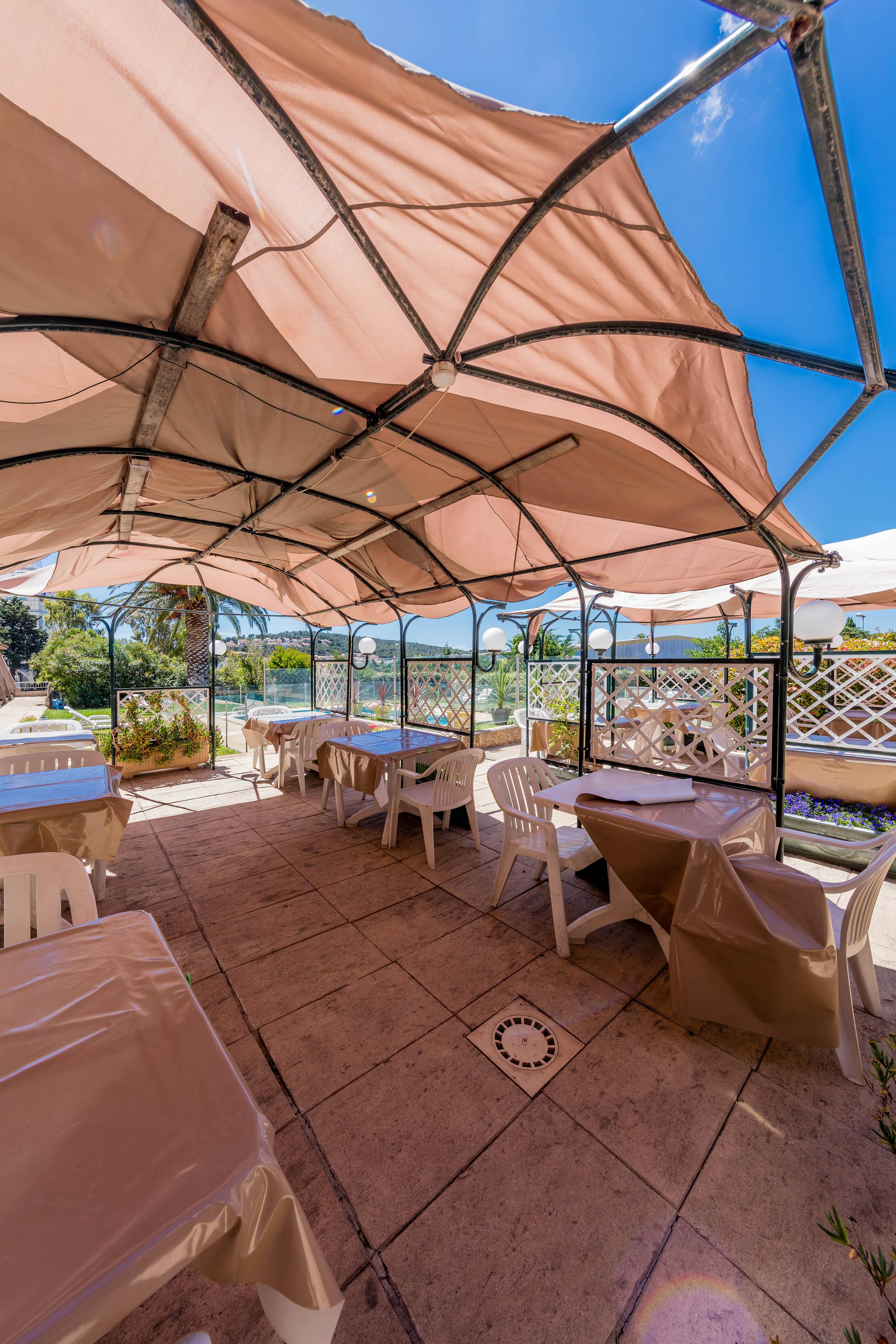 Noemys Toulon La Valette - Hotel Restaurant Avec Piscine 외부 사진